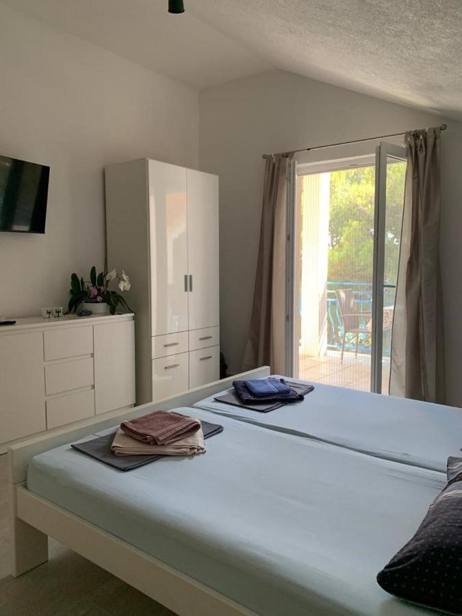 Seaside Apartment Padre Bibinje Bagian luar foto