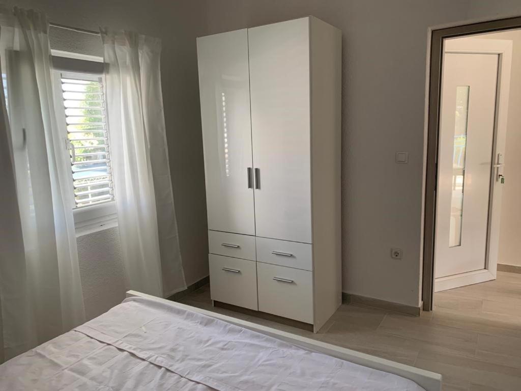 Seaside Apartment Padre Bibinje Bagian luar foto