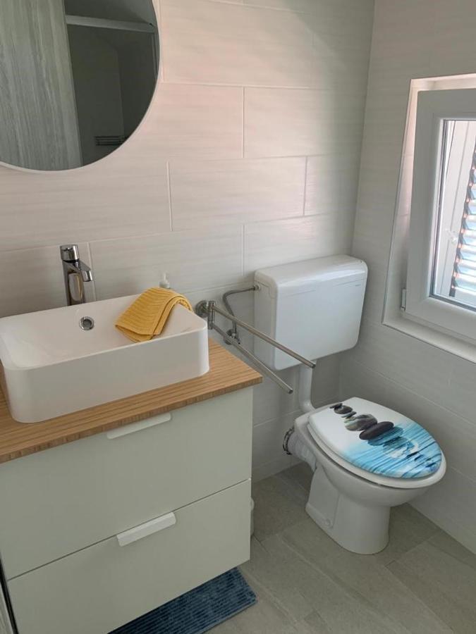 Seaside Apartment Padre Bibinje Bagian luar foto